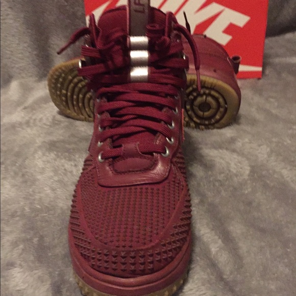 Buy Nike Lunar Force 1 Duckboot tm red 805899-002 for 55.62€ Red Nike LF1
